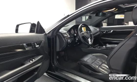 Mercedes-Benz E 200 Coupe, снимка 10
