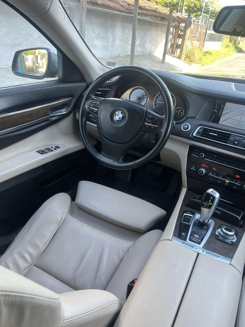 BMW 730, снимка 5 - Автомобили и джипове - 46147875