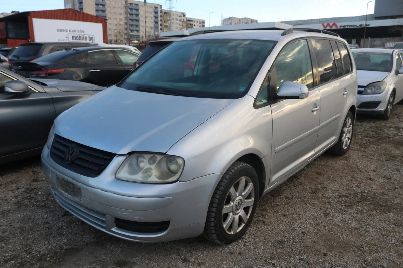 VW Touran 1.9 TDI, снимка 1 - Автомобили и джипове - 44208029