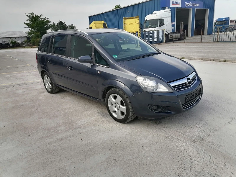 Opel Zafira, снимка 8 - Автомобили и джипове - 47292126