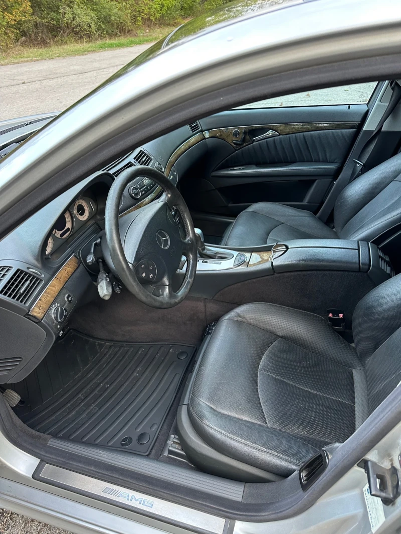 Mercedes-Benz E 500, снимка 11 - Автомобили и джипове - 47413695