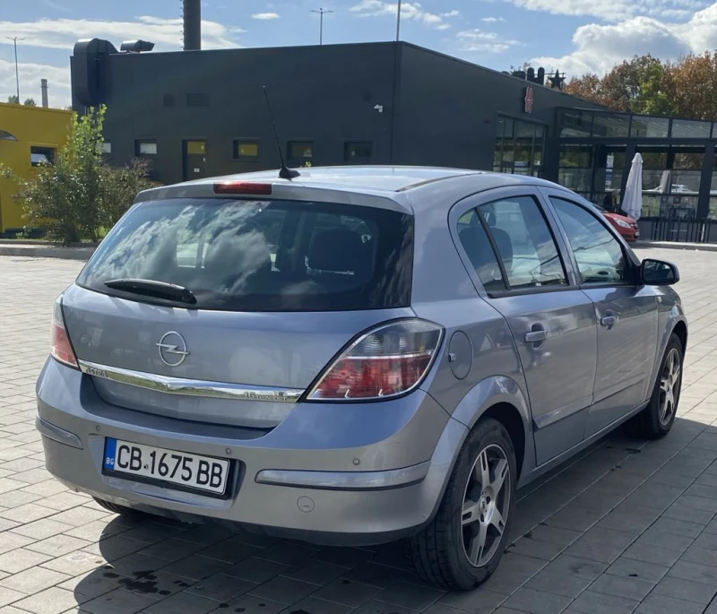 Opel Astra H, снимка 8 - Автомобили и джипове - 48621821