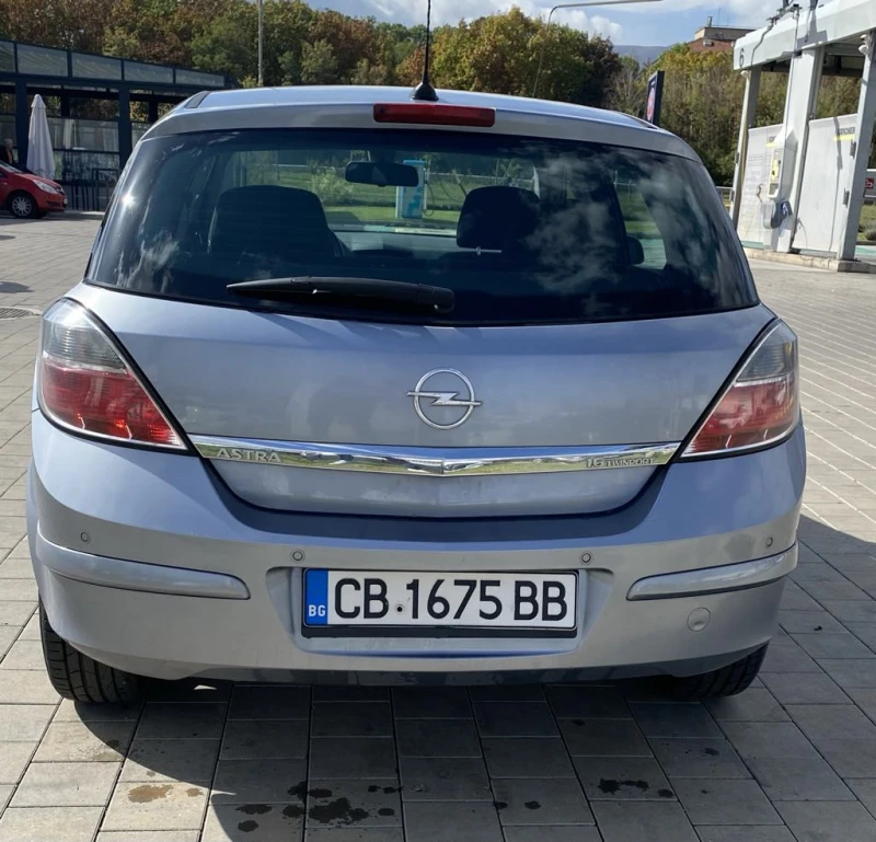 Opel Astra H, снимка 5 - Автомобили и джипове - 48621821