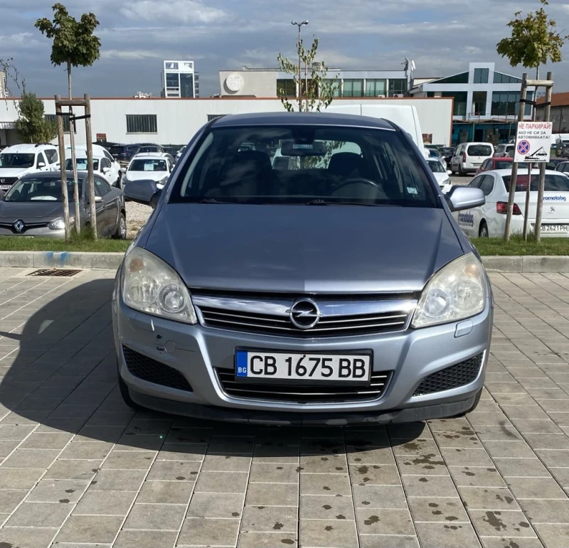 Opel Astra H, снимка 2 - Автомобили и джипове - 48621821