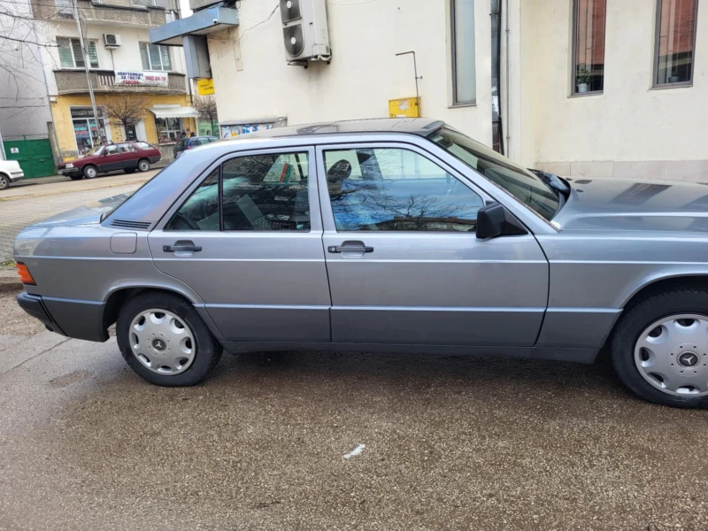 Mercedes-Benz 190 2.0 бензин, снимка 5 - Автомобили и джипове - 48652067