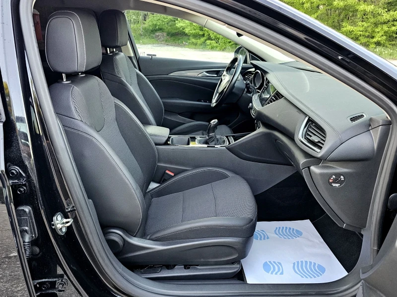 Opel Insignia 111200км .Пълна сервизна история Опел!, снимка 10 - Автомобили и джипове - 50103632