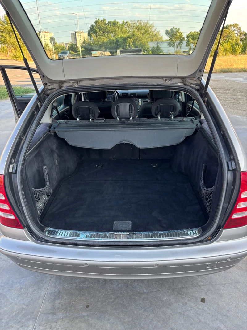 Mercedes-Benz C 220, снимка 6 - Автомобили и джипове - 51098104