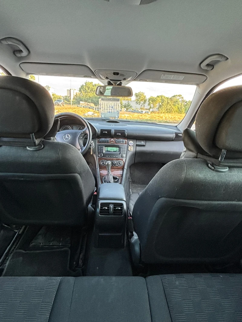 Mercedes-Benz C 220, снимка 9 - Автомобили и джипове - 51098104