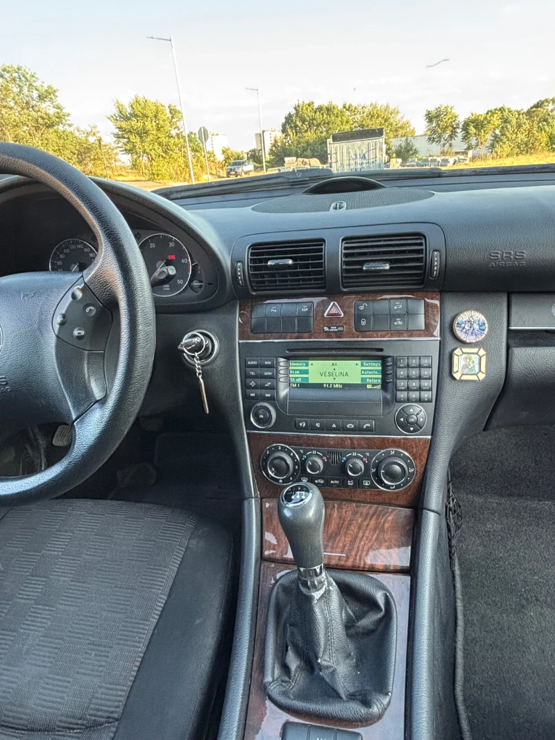 Mercedes-Benz C 220, снимка 7 - Автомобили и джипове - 51098104