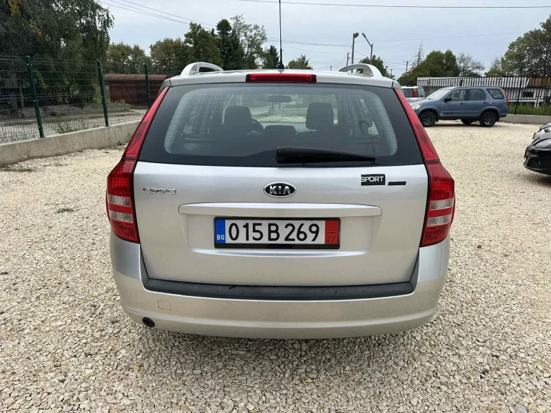 Kia Ceed 1.6/ГАЗОВ ИНЖ//КЛИМАТРОНИК//, снимка 4 - Автомобили и джипове - 51472703