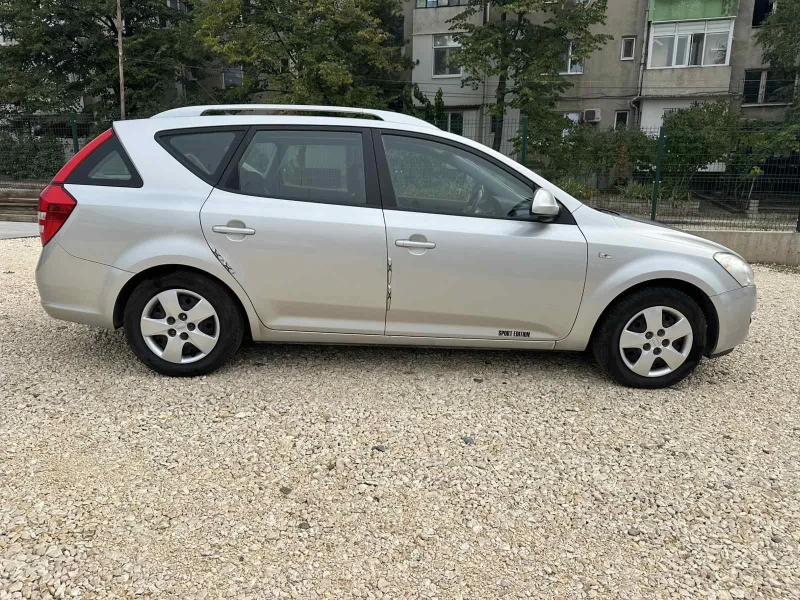 Kia Ceed 1.6/ГАЗОВ ИНЖ//КЛИМАТРОНИК//, снимка 2 - Автомобили и джипове - 51472703