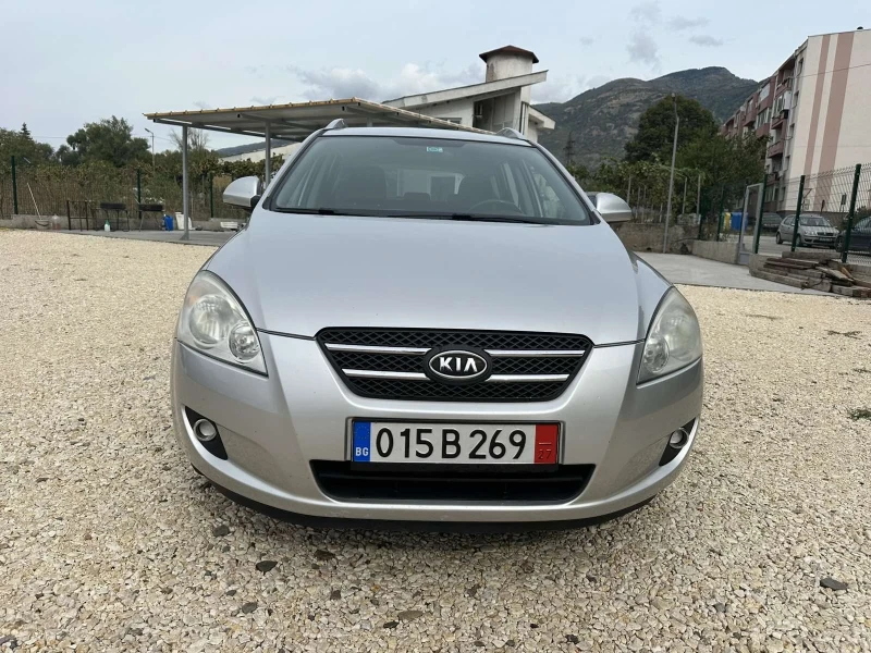 Kia Ceed 1.6/ГАЗОВ ИНЖ//КЛИМАТРОНИК//, снимка 8 - Автомобили и джипове - 51472703