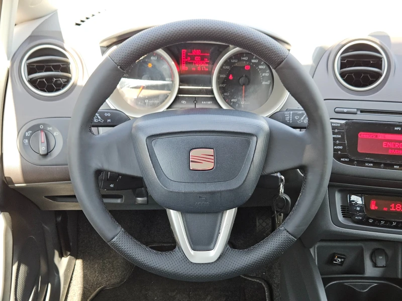 Seat Ibiza 1.4I/GPL/BLACK FRIDAY/ACC/КЛИМАТРОНИК/EURO 4/ТОП, снимка 11 - Автомобили и джипове - 51591413