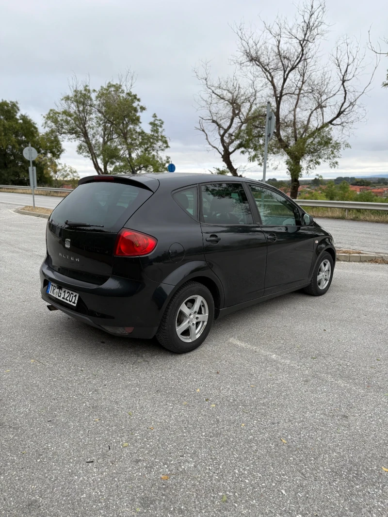 Seat Altea 1.6i I-TECH 102кс , снимка 5 - Автомобили и джипове - 52592260