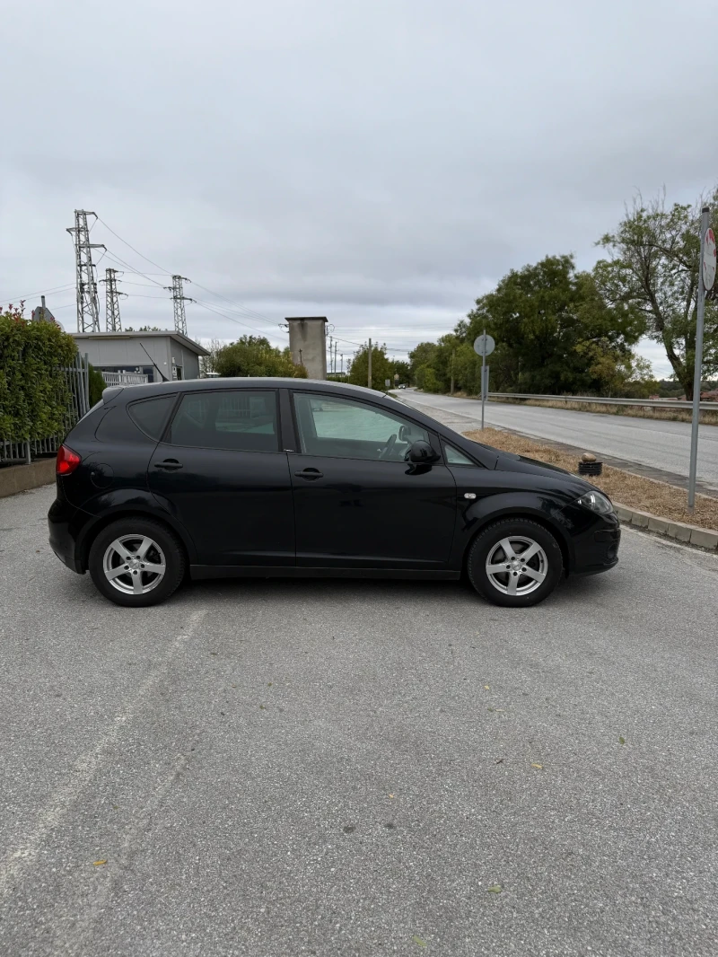 Seat Altea 1.6i I-TECH 102кс , снимка 4 - Автомобили и джипове - 52592260