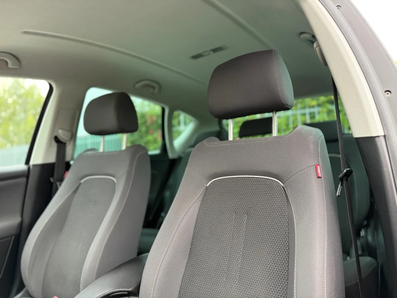 Seat Altea 1.6i I-TECH 102кс , снимка 16 - Автомобили и джипове - 52592260