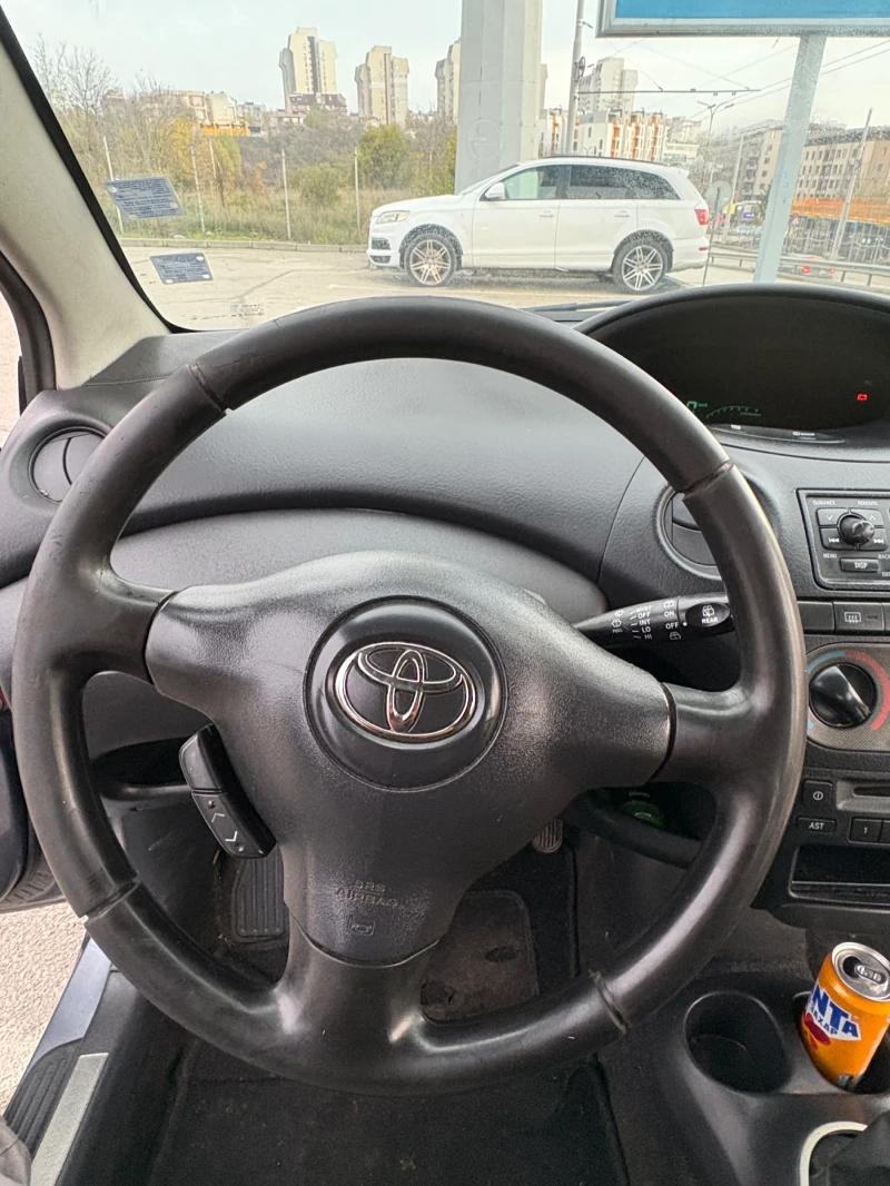 Toyota Yaris 1.0i 16V .2005g, снимка 17 - Автомобили и джипове - 52495729
