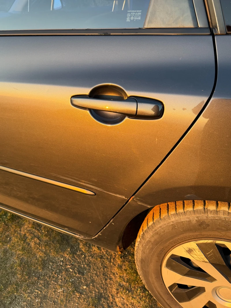 Mazda 3 1.6 Бензин, снимка 14 - Автомобили и джипове - 52776275