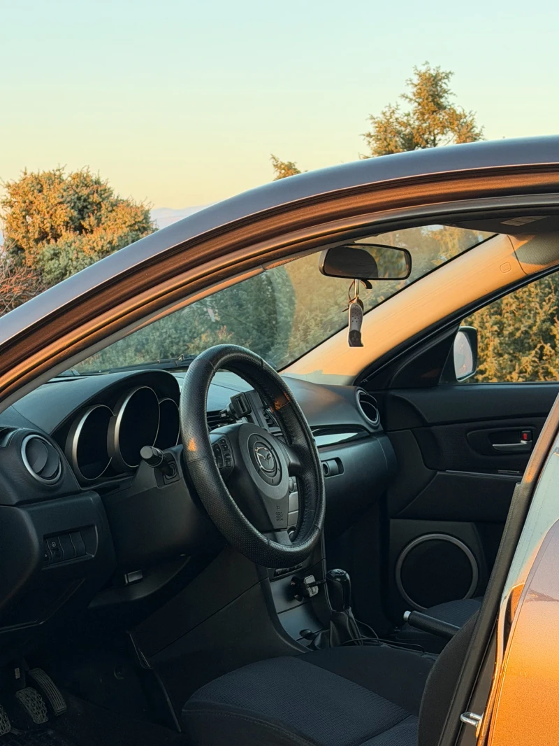 Mazda 3 1.6 Бензин, снимка 8 - Автомобили и джипове - 52776275