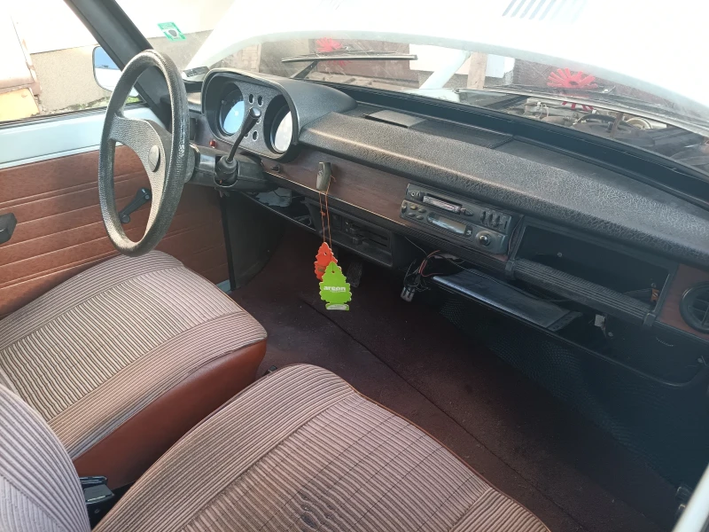 Wartburg 353 Седан, снимка 4 - Автомобили и джипове - 52809483