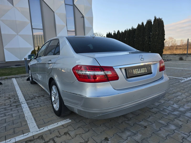 Mercedes-Benz E 220 Cdi Avantgarde, снимка 5 - Автомобили и джипове - 53171164