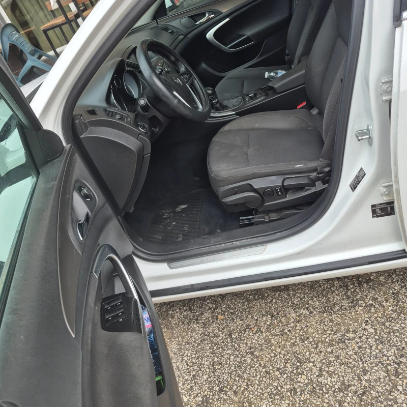 Opel Insignia, снимка 10 - Автомобили и джипове - 53223471