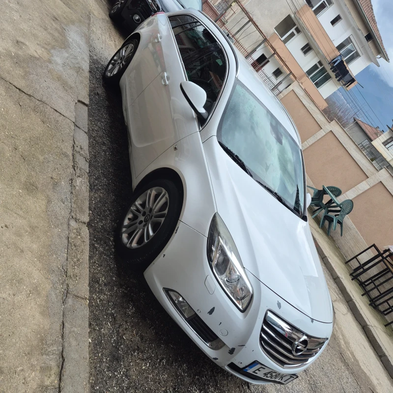 Opel Insignia, снимка 3 - Автомобили и джипове - 53223471