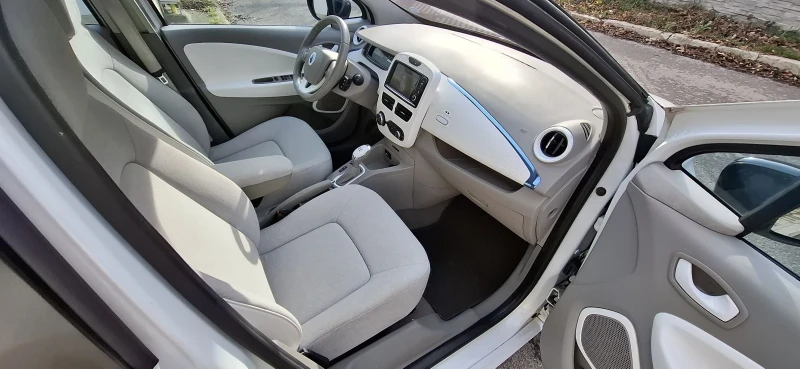 Renault Zoe Q210, снимка 12 - Автомобили и джипове - 53354605