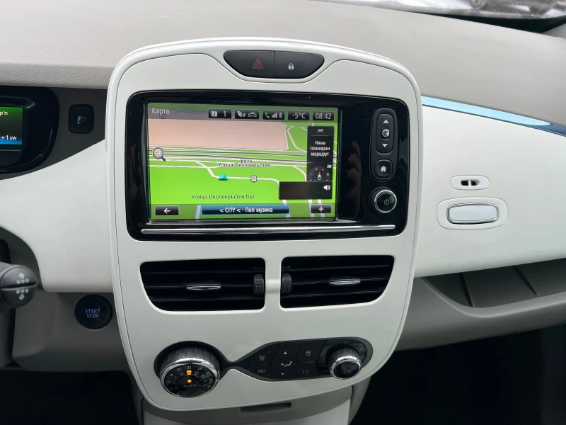 Renault Zoe Q210, снимка 13 - Автомобили и джипове - 53354605