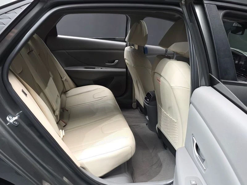Hyundai Elantra Inspiration| 139к.с.| ВКЛ.ТЕХНОТЕСТ, снимка 12 - Автомобили и джипове - 55665233