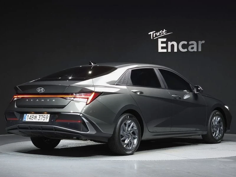 Hyundai Elantra Inspiration| 139к.с.| ВКЛ.ТЕХНОТЕСТ, снимка 2 - Автомобили и джипове - 55665233