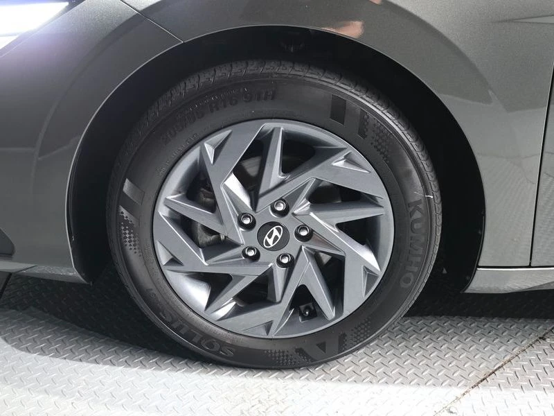 Hyundai Elantra Inspiration| 139к.с.| ВКЛ.ТЕХНОТЕСТ, снимка 5 - Автомобили и джипове - 55665233