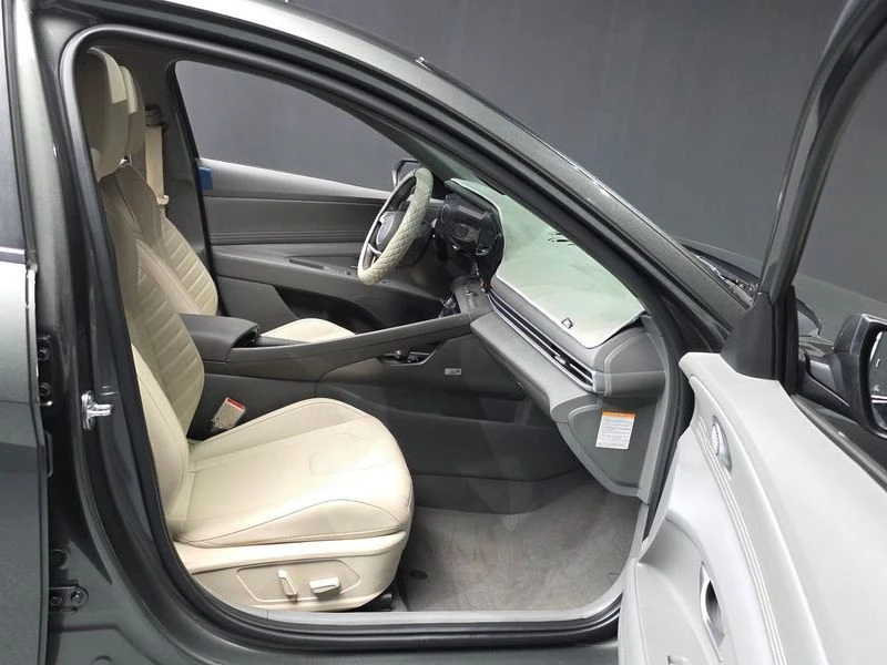Hyundai Elantra Inspiration| 139к.с.| ВКЛ.ТЕХНОТЕСТ, снимка 11 - Автомобили и джипове - 55665233