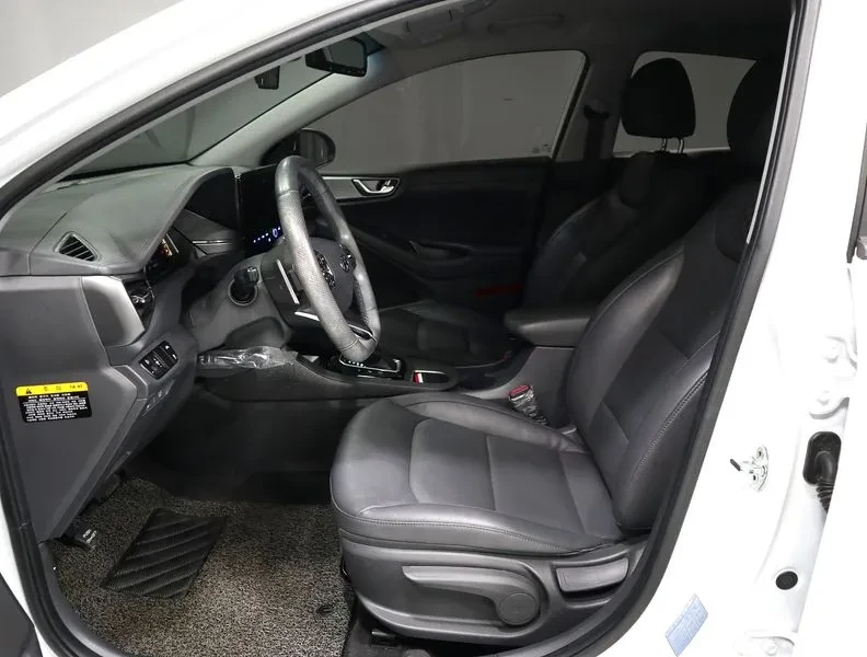 Hyundai Ioniq Hybrid 1.6 Hev I, снимка 6 - Автомобили и джипове - 56269795