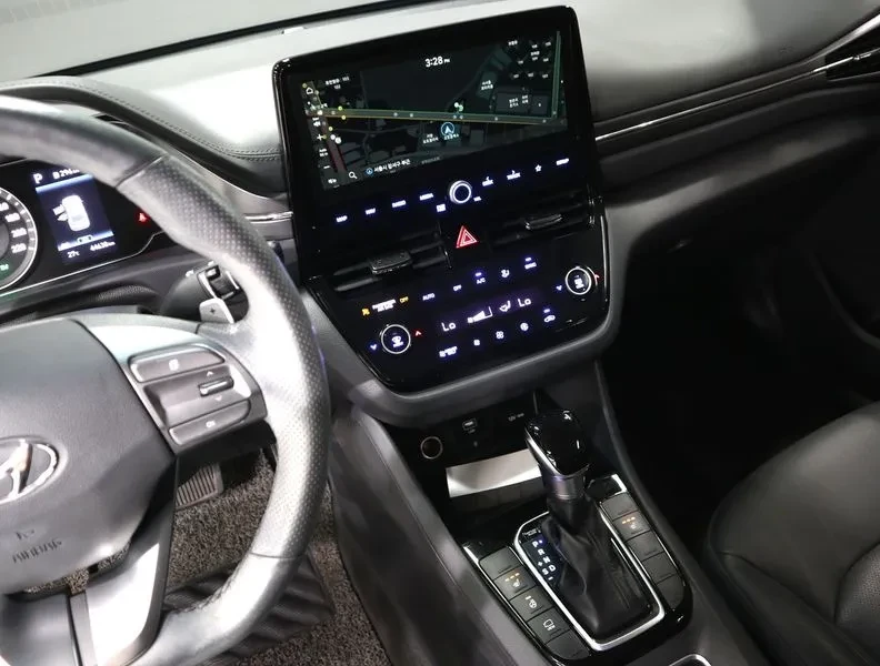 Hyundai Ioniq Hybrid 1.6 Hev I, снимка 10 - Автомобили и джипове - 56269795