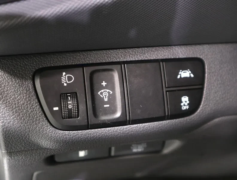 Hyundai Ioniq Hybrid 1.6 Hev I, снимка 16 - Автомобили и джипове - 56269795