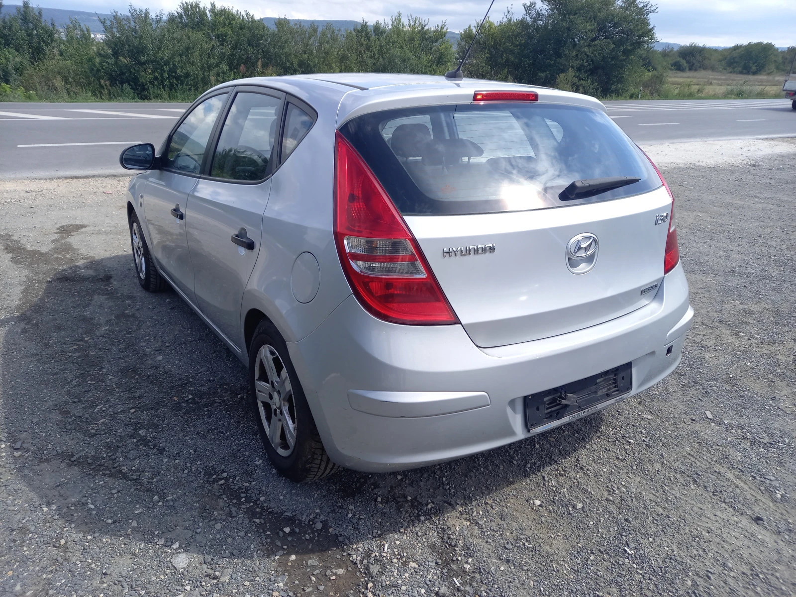 Hyundai I30 1.6 CRDI - изображение 4