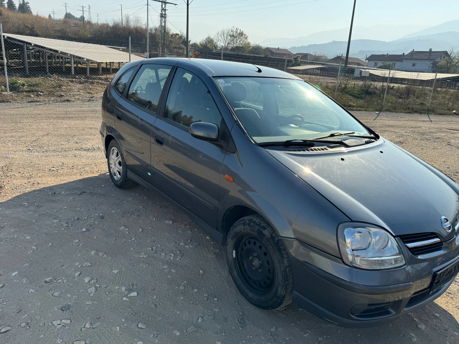 Nissan Almera tino 2.2 dizel - изображение 5