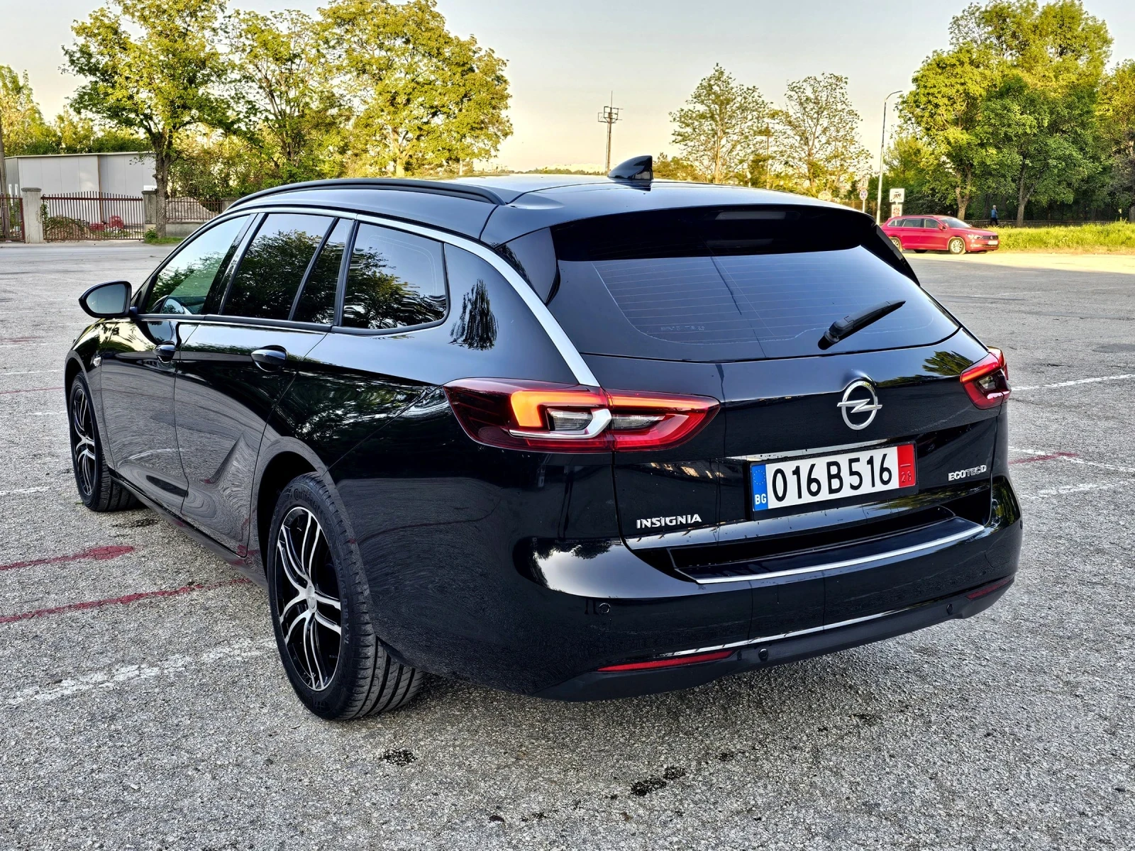 Opel Insignia 111200км .Пълна сервизна история Опел! - изображение 8