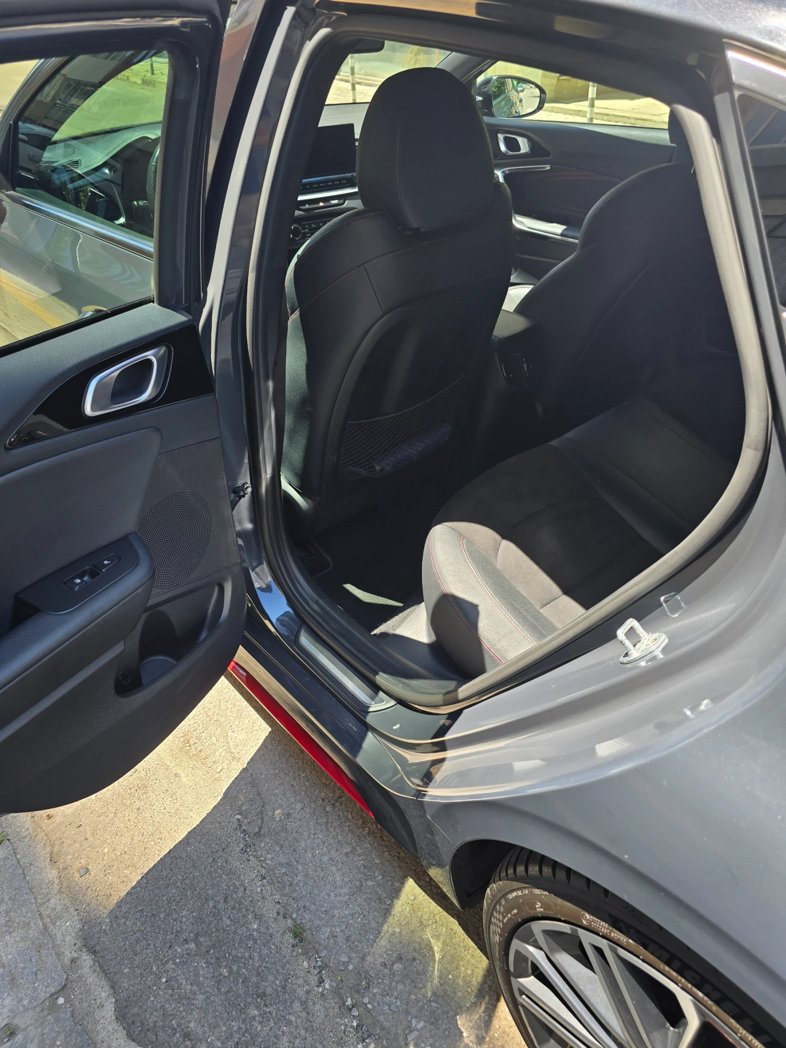 Kia Pro ceed GT 1.6 T-GDI - изображение 10