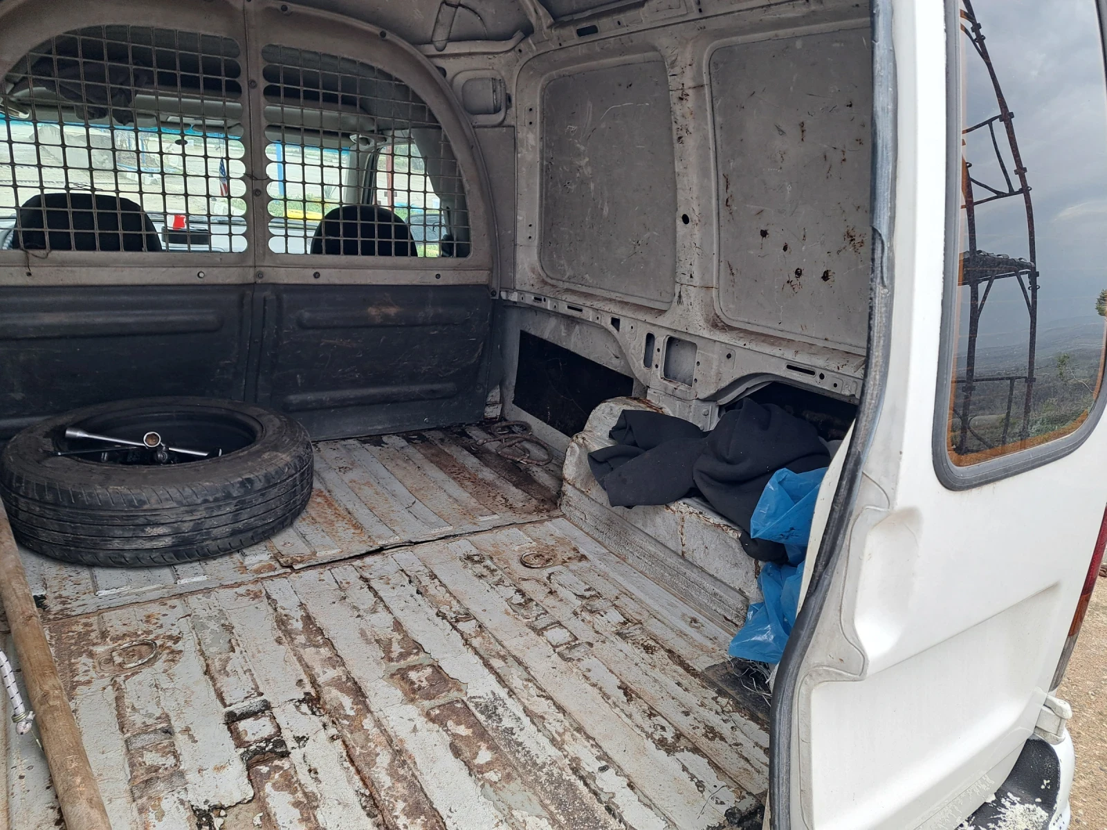 VW Caddy 1.9 sdi - изображение 5