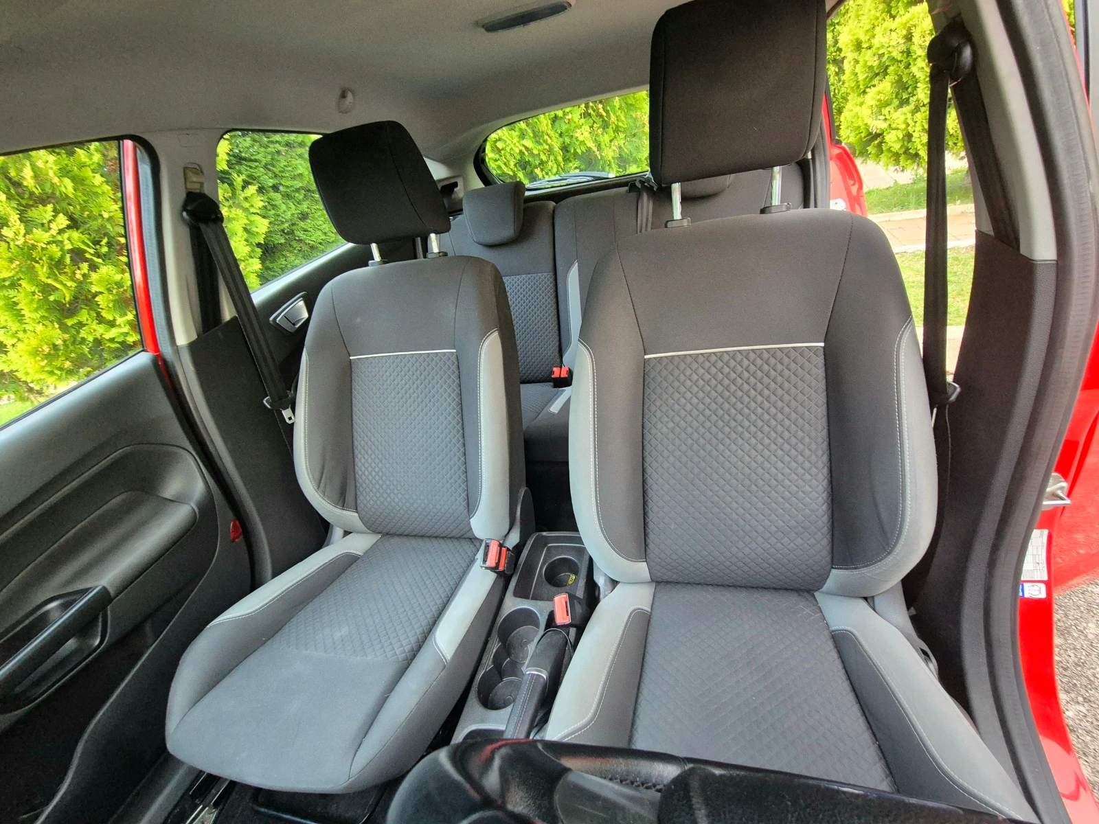 Ford Fiesta  - изображение 7