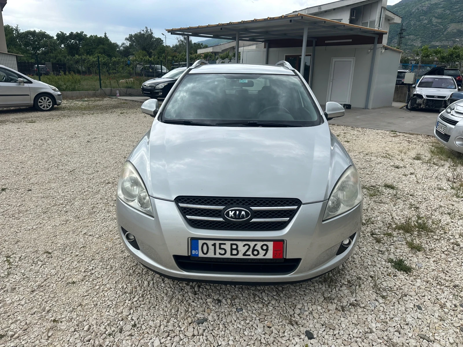 Kia Ceed 1.6/ГАЗОВ ИНЖ//7литра газ на 100 км, снимка 7 - Автомобили и джипове - 51472703