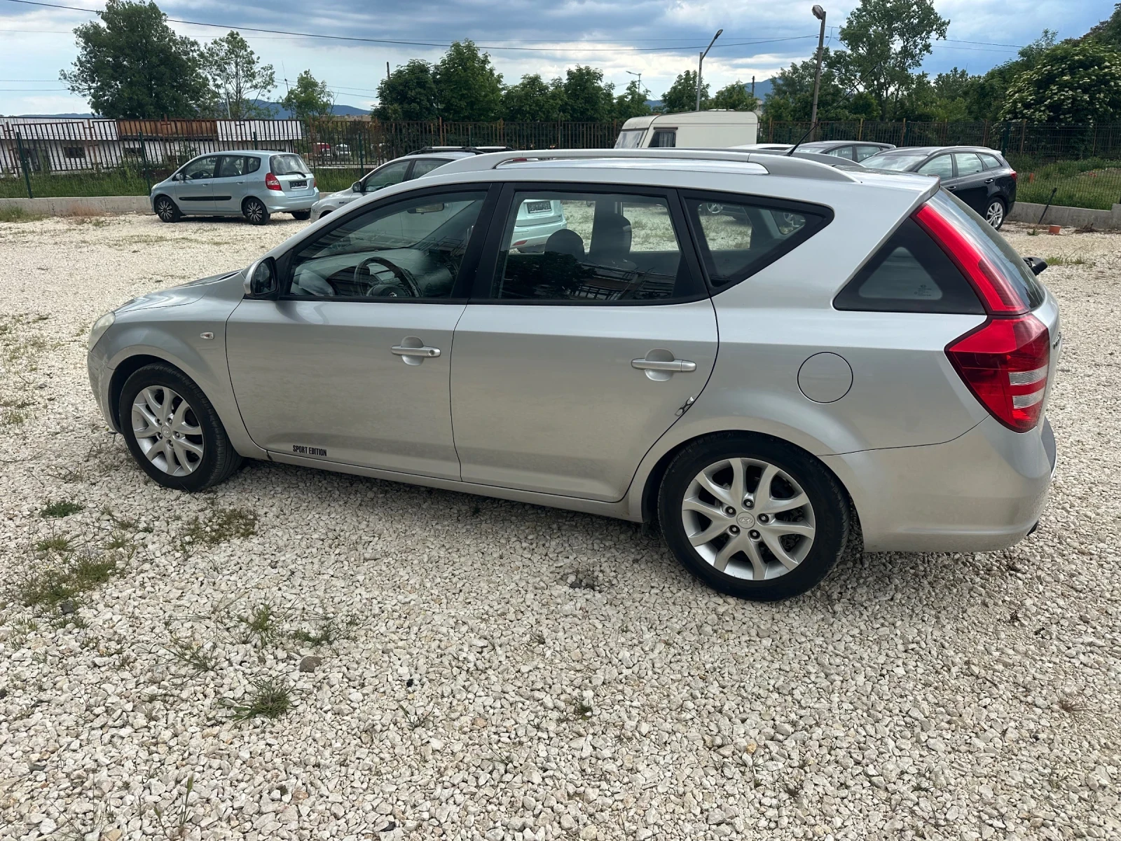 Kia Ceed 1.6/ГАЗОВ ИНЖ//7литра газ на 100 км, снимка 5 - Автомобили и джипове - 51472703