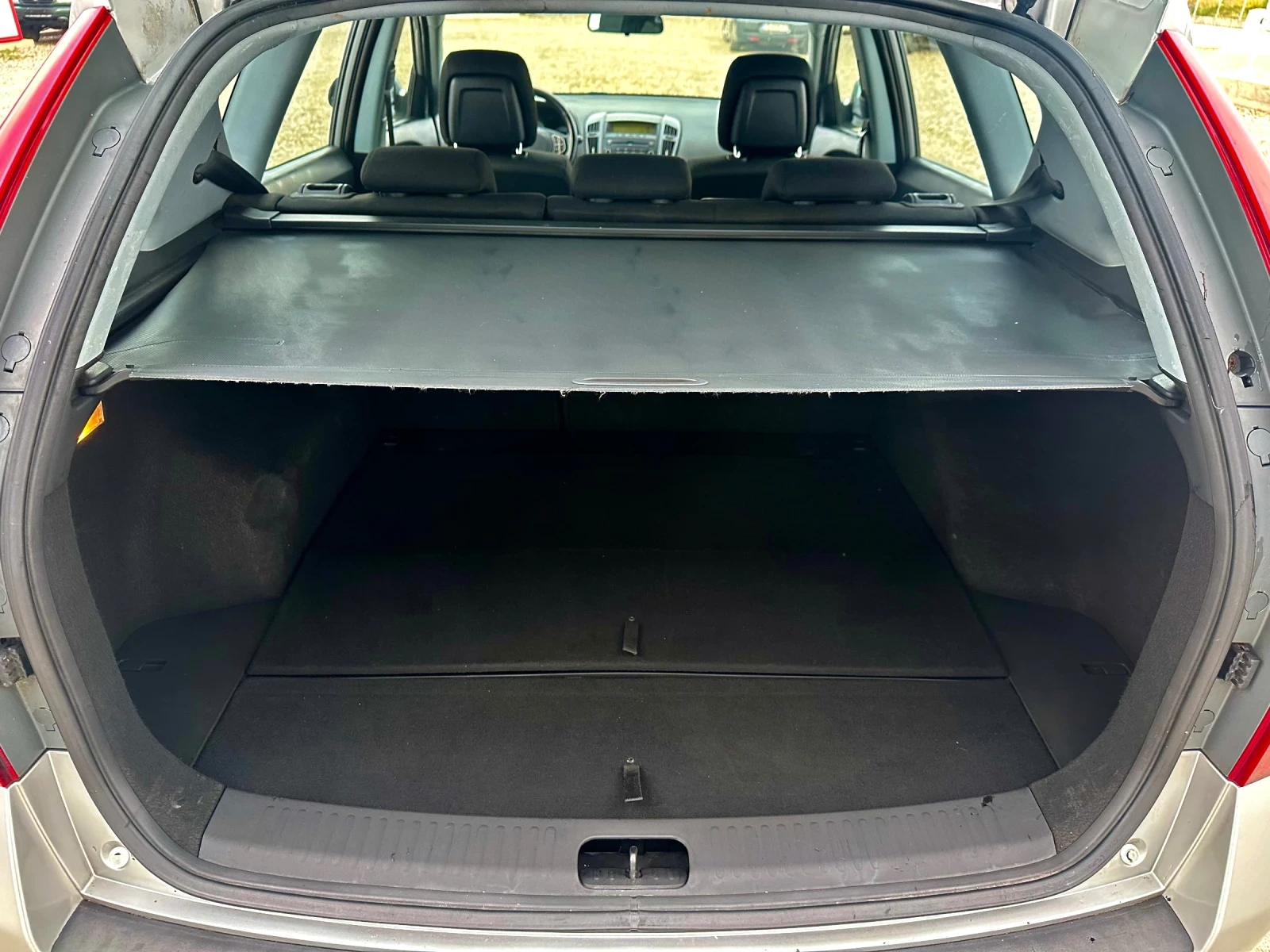 Kia Ceed 1.6/ГАЗОВ ИНЖ//КЛИМАТРОНИК// | Mobile.bg — изображение 13