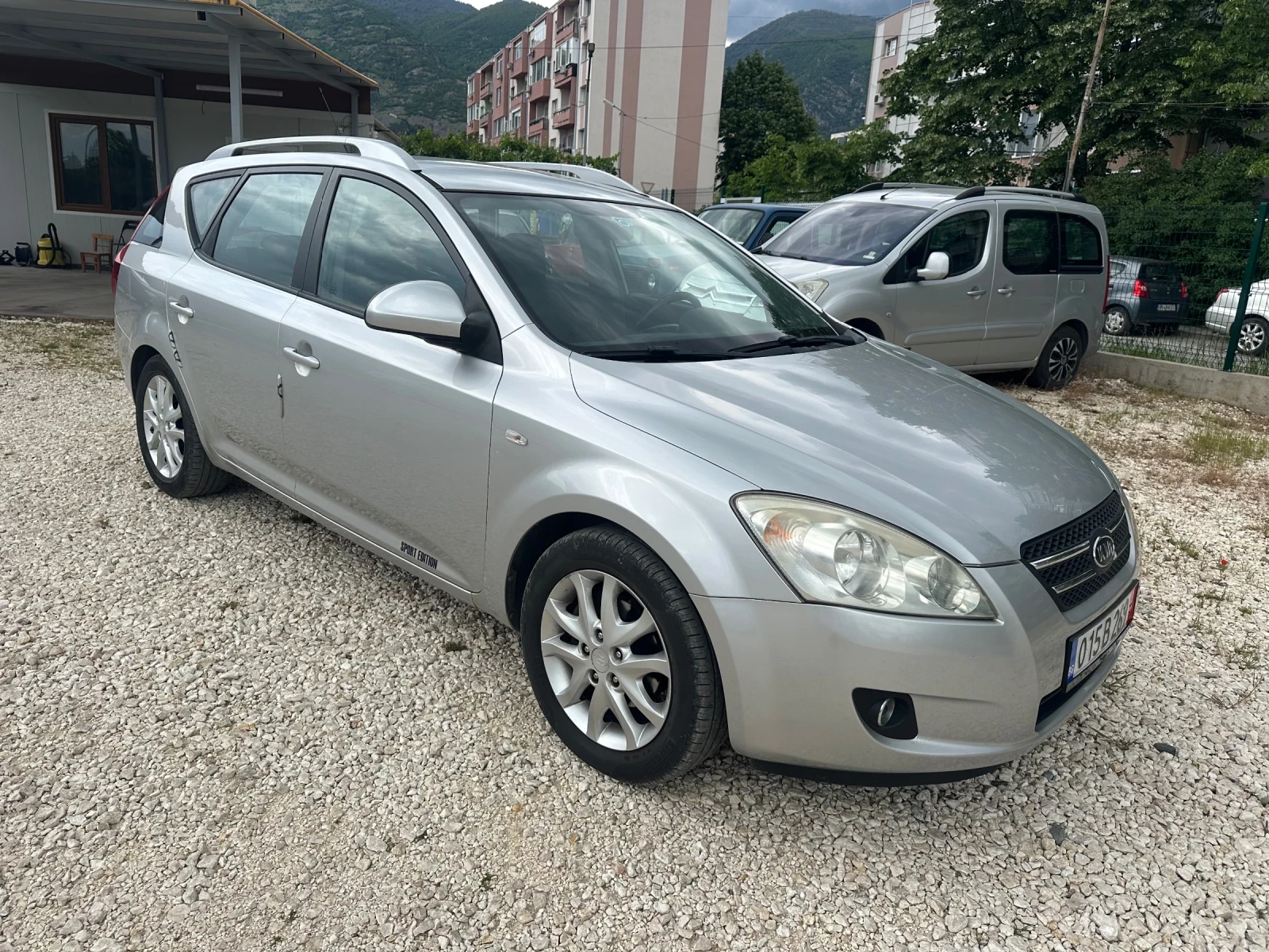 Kia Ceed 1.6/ГАЗОВ ИНЖ//7литра газ на 100 км
