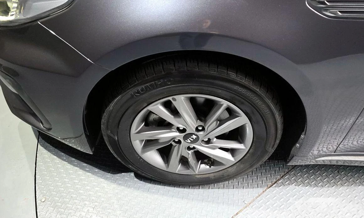 Kia K5  - изображение 5