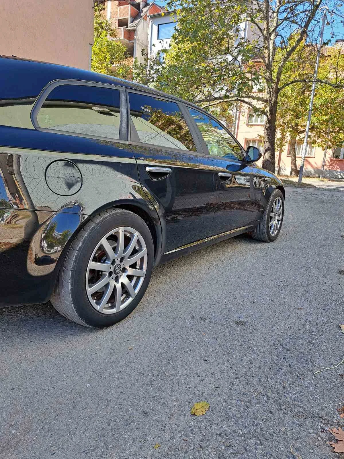 Alfa Romeo 159 sportwagon 2.4 JTD 210 кс - изображение 2