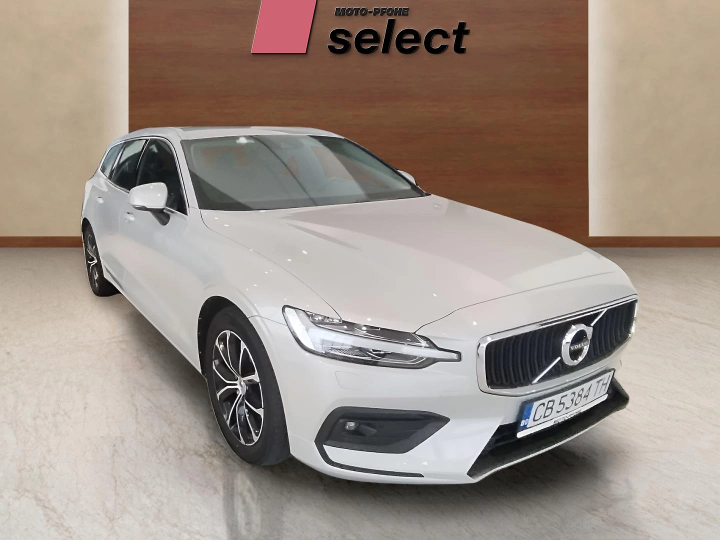 Volvo V60 2.0 B4 - изображение 3