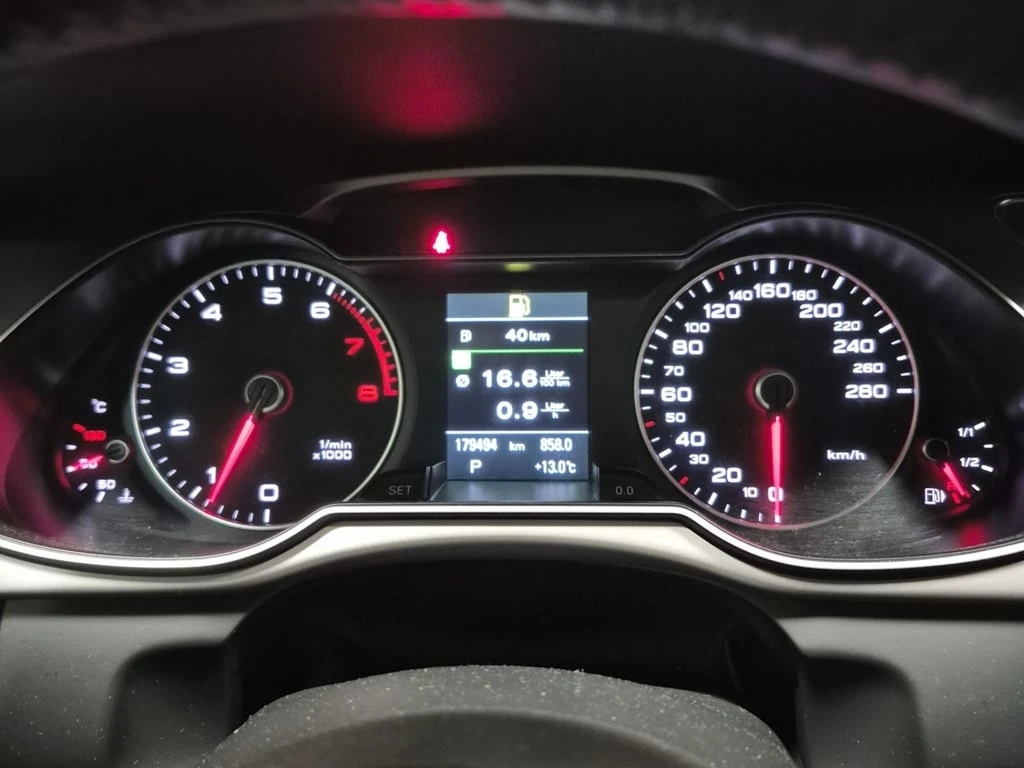 Audi A4 * TECHNIK * CARFAX * ФИНАНСИРАНЕ - изображение 9